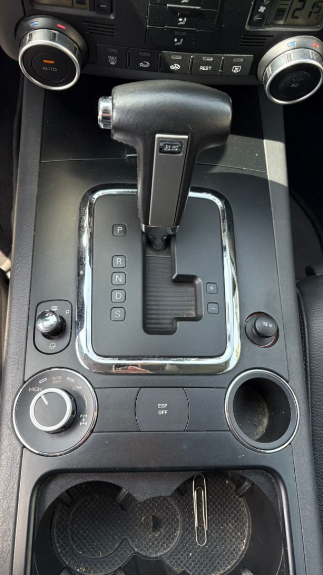 VOLKSWAGEN Touareg usata, con Fari Xenon