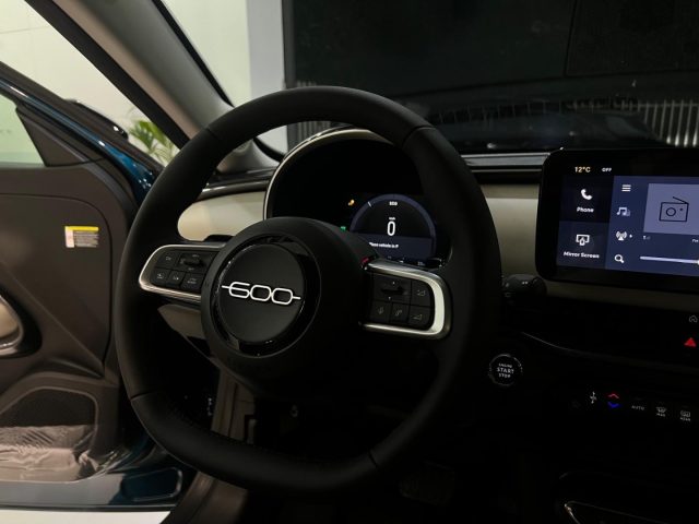 FIAT 600 usata, con Touch screen