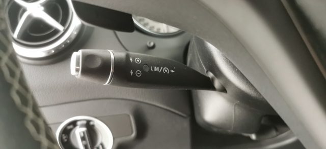 MERCEDES-BENZ GLA 200 usata 55