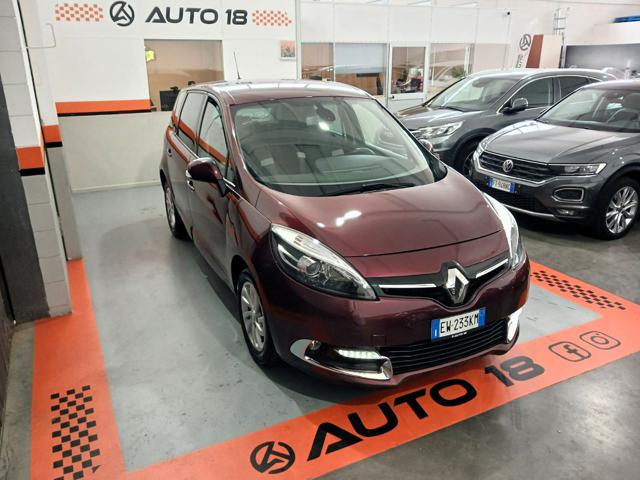 RENAULT Scenic usata, con Park Distance Control