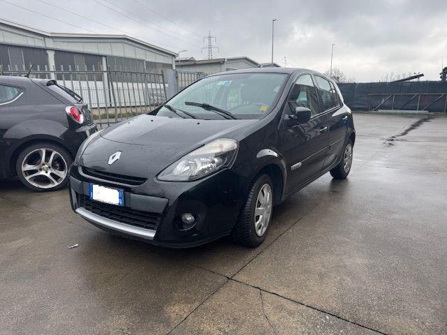 RENAULT Clio usata, con Airbag laterali