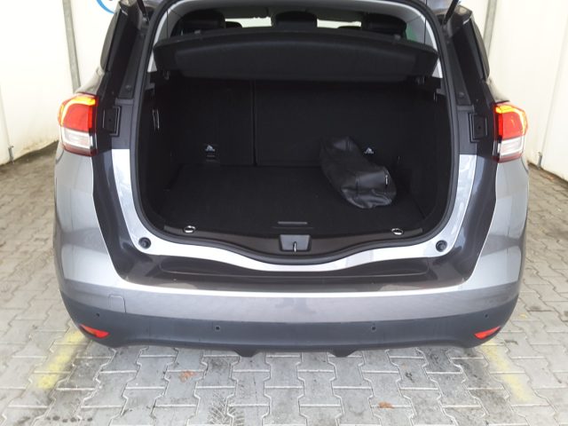 RENAULT Scenic usata, con Servosterzo