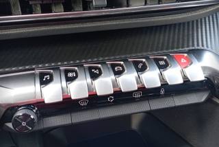 PEUGEOT 5008 usata, con Park Distance Control