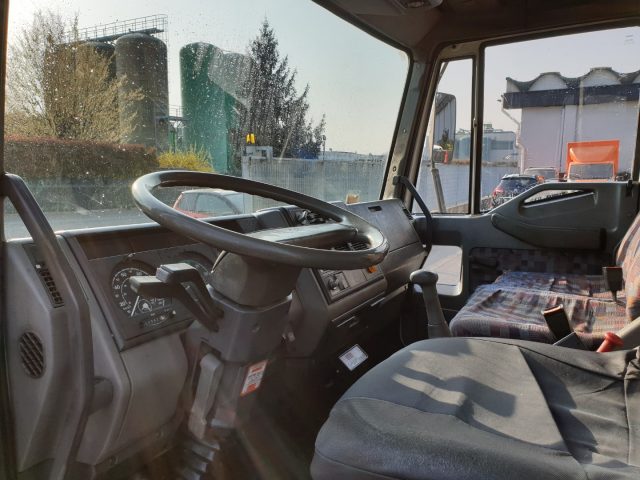 IVECO LKW/TRUCKS usata 5
