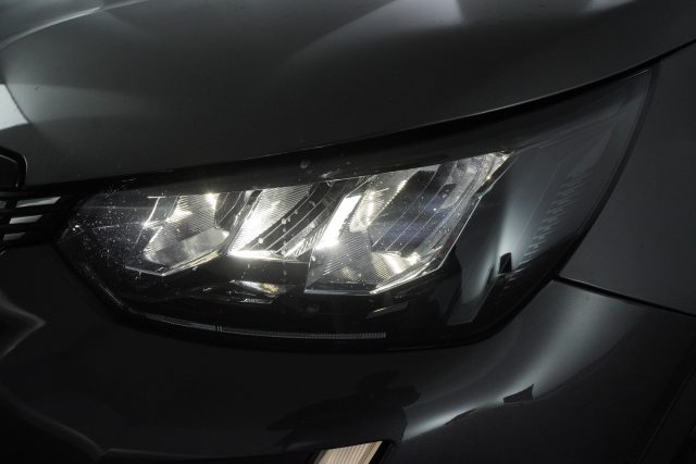 PEUGEOT 2008 usata 15