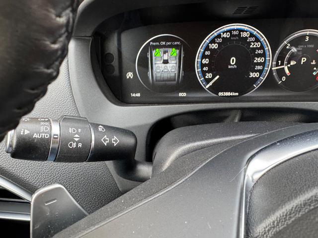 JAGUAR F-Pace usata, con Leve al volante