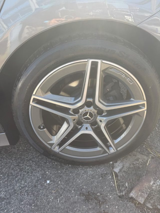 MERCEDES-BENZ B 200 usata, con Airbag testa