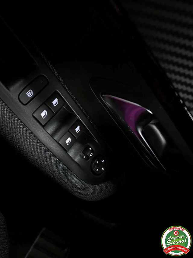PEUGEOT 208 usata, con Fendinebbia