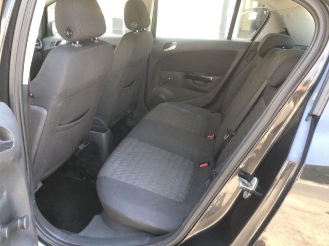 OPEL Corsa usata, con Climatizzatore