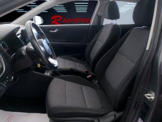 KIA Stonic usata 12
