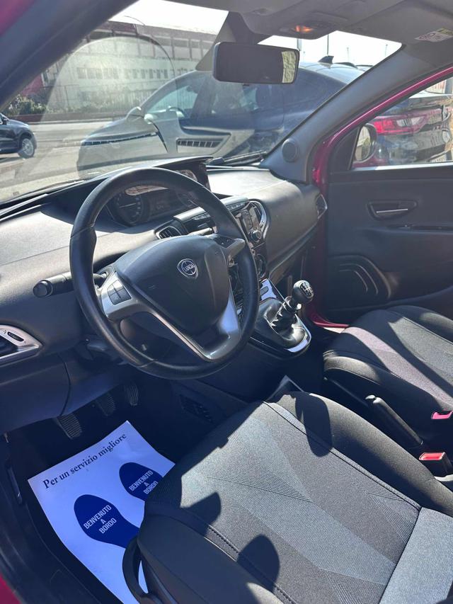 LANCIA Ypsilon usata, con Controllo trazione