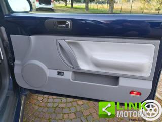 VOLKSWAGEN New Beetle usata, con ESP