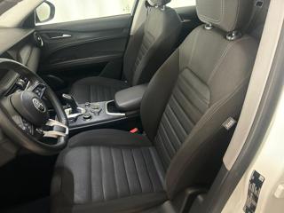 ALFA ROMEO Stelvio usata, con Alzacristalli elettrici