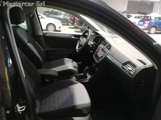 VOLKSWAGEN Tiguan usata, con Boardcomputer