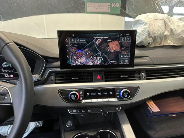 AUDI A4 usata, con Park Distance Control