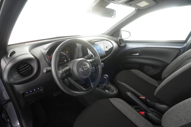 TOYOTA Aygo X usata 1