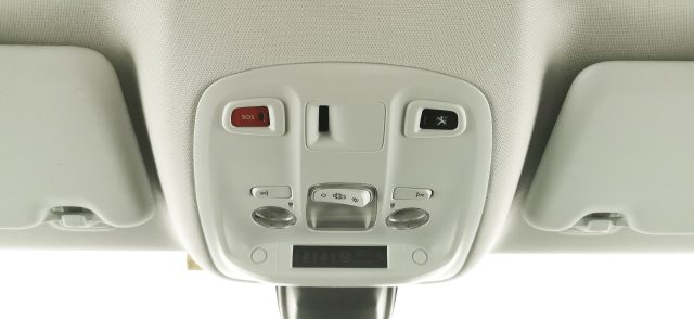 PEUGEOT 308 usata, con Specchietto retrovisore con funzione antiabbagliamento