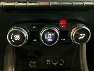 RENAULT Captur usata 23