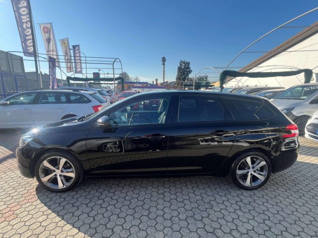 PEUGEOT 308 usata, con Boardcomputer