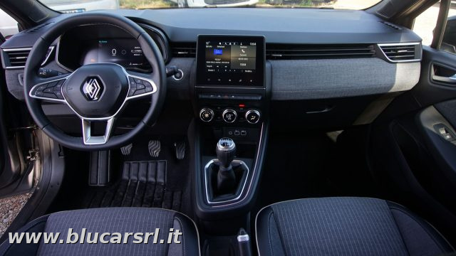 RENAULT Clio usata, con Controllo trazione