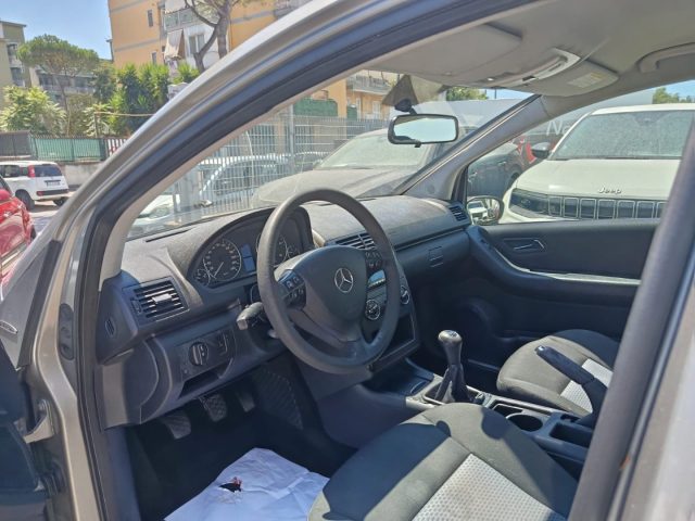 MERCEDES-BENZ A 180 usata, con Climatizzatore