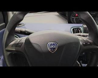 LANCIA Ypsilon usata, con Fendinebbia