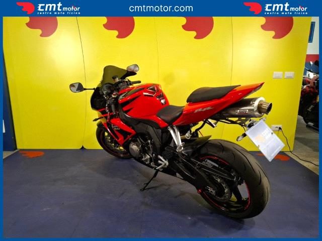 HONDA CBR 1000 RR usata 10