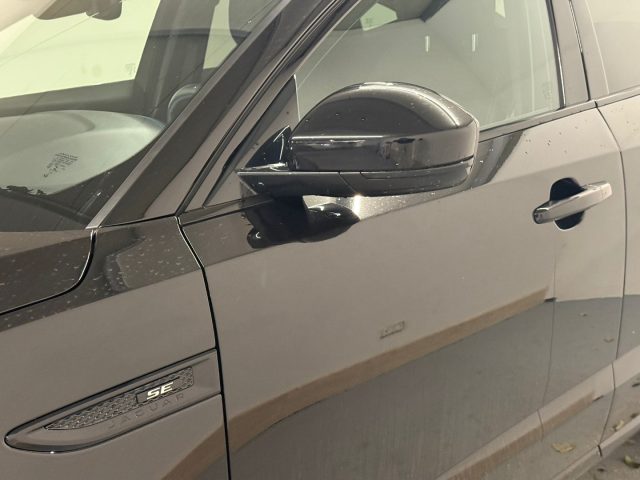 JAGUAR E-Pace usata, con Fari LED