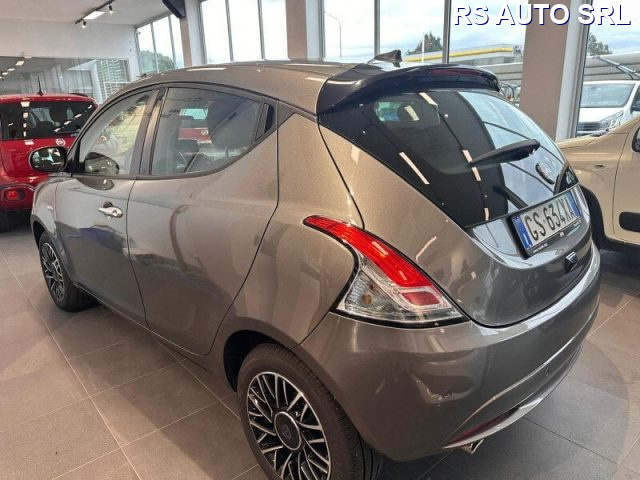 LANCIA Ypsilon usata, con Airbag