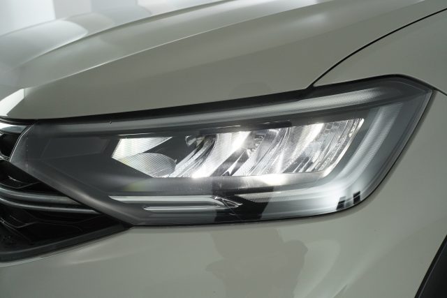 VOLKSWAGEN Taigo usata 7