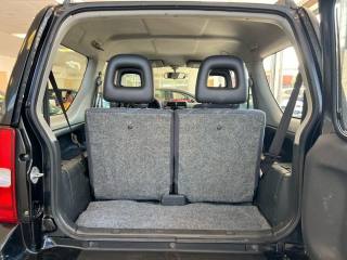 SUZUKI Jimny usata, con Sedile posteriore sdoppiato