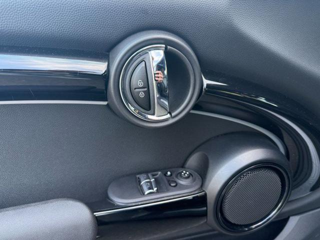 MINI Cooper SE usata, con Pneumatici da neve