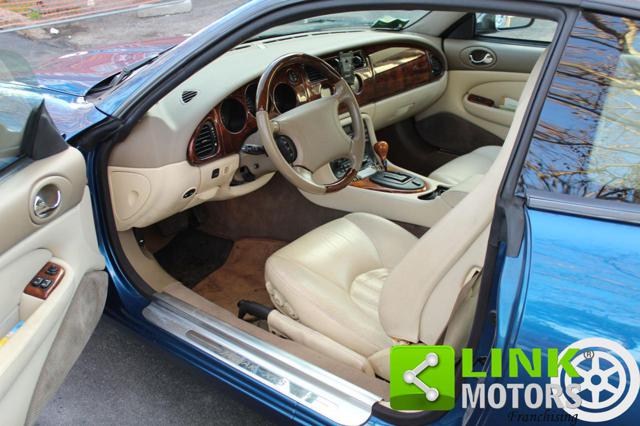 JAGUAR XK8 usata, con Alzacristalli elettrici