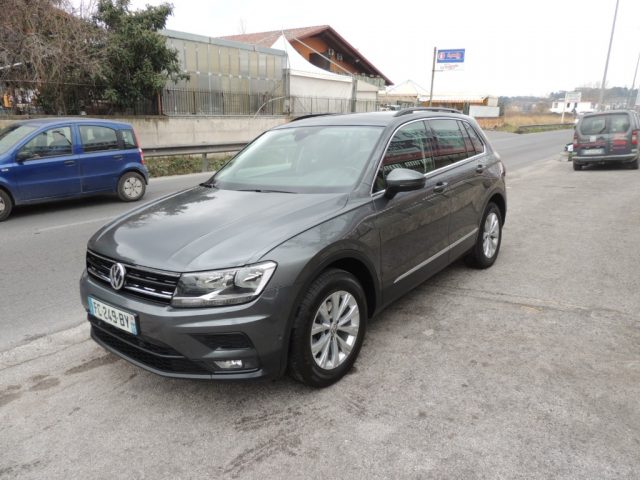 VOLKSWAGEN Tiguan usata, con Airbag
