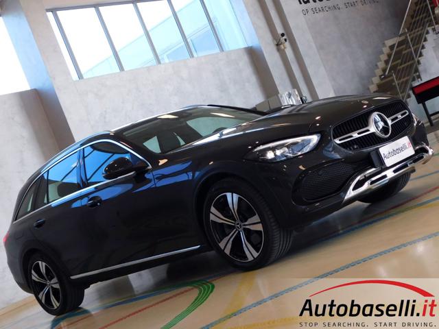 MERCEDES-BENZ C 220 usata, con Sedile posteriore sdoppiato