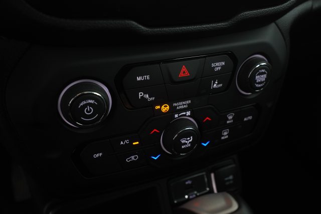 JEEP Renegade usata 15