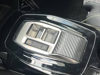 PEUGEOT 2008 usata, con Touch screen