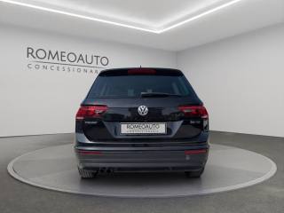 VOLKSWAGEN Tiguan usata, con Autoradio