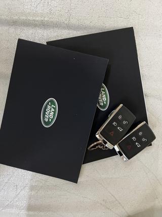 LAND ROVER Defender usata, con MP3