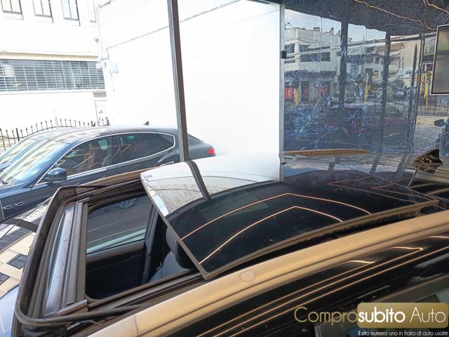 KIA Carens usata, con Climatizzatore