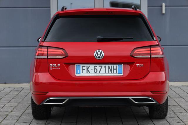 VOLKSWAGEN Golf Variant usata, con Luci diurne LED