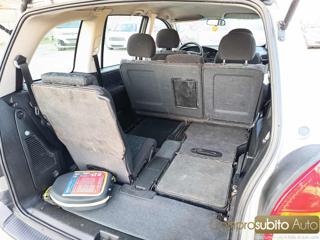 OPEL Zafira usata 23