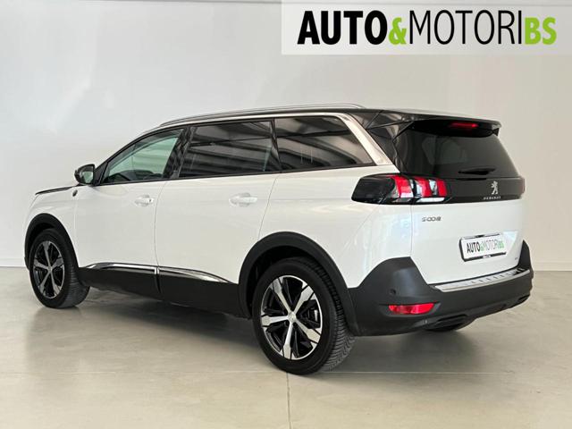 PEUGEOT 5008 usata, con Autoradio