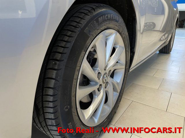OPEL Astra usata, con Luci diurne LED
