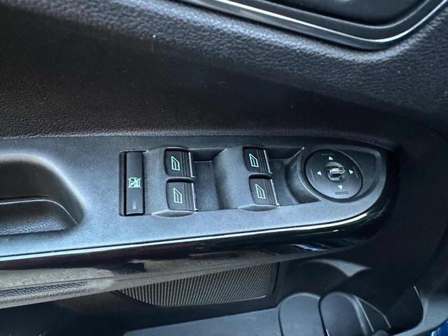 FORD B-Max usata, con Specchietti laterali elettrici