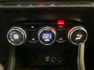 RENAULT Captur usata, con Hill holder