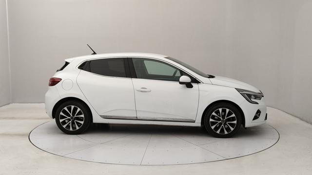 RENAULT Clio usata, con Autoradio