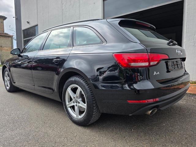 AUDI A4 usata, con Autoradio