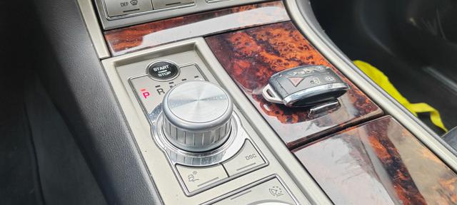 JAGUAR XF usata, con Antifurto