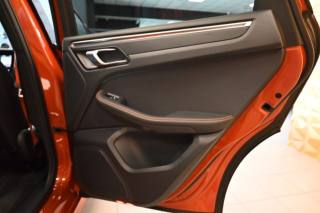 PORSCHE Macan usata 70